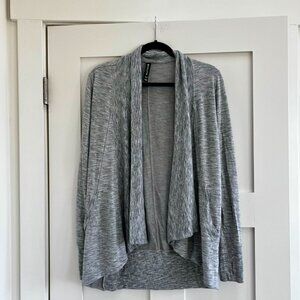 Pranayama Restore Wrap in heather grey, size XXS